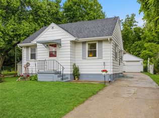 2945 Hubbell Ave, Des Moines, IA 50317