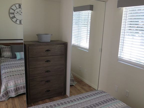 3rd image of 2560 Newport Blvd Space 21