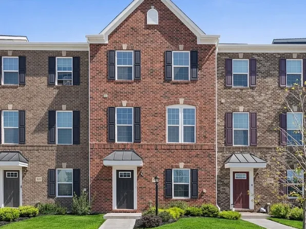 119 Sample Ln, Cranberry Township, PA 16066