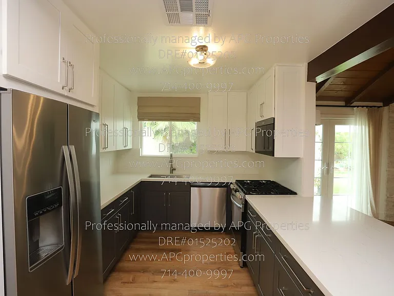 829 N Elmwood St — Photo 9