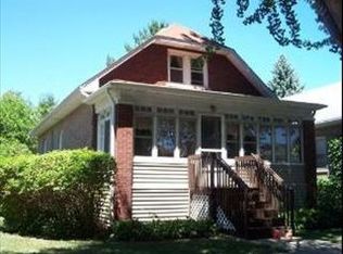 909 Community Dr, La Grange Park, IL 60526