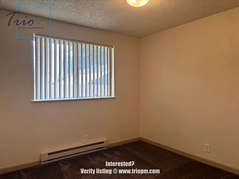 490 Macy St — Photo 7