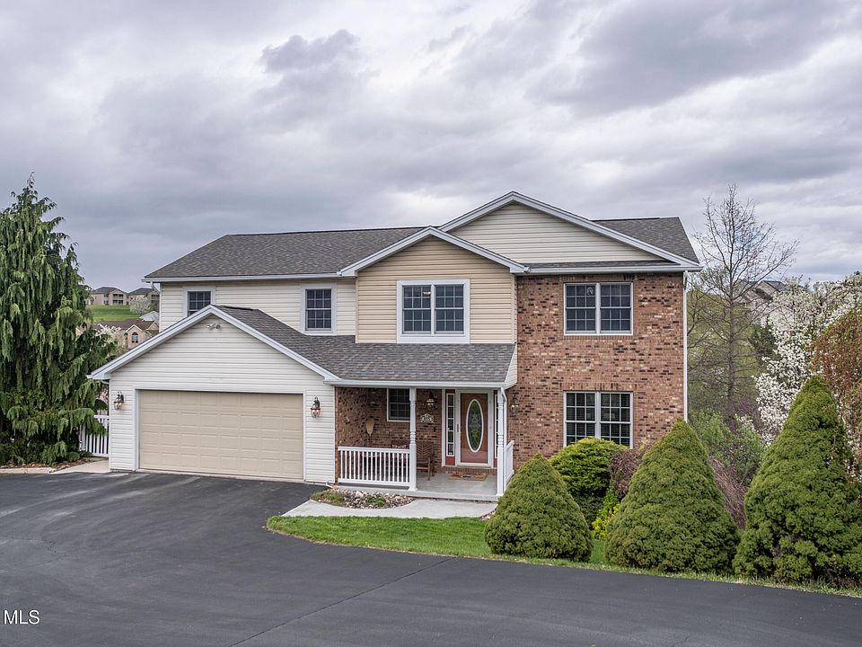 1st image of 855 Fox Chapel Dr