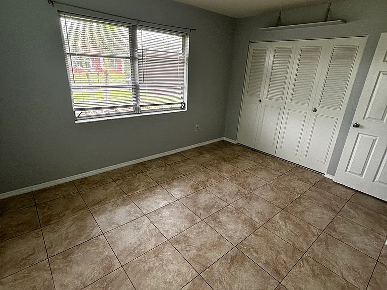 6045 Slade Rd — Photo 15