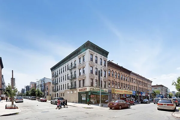 Rented by MNS | media 2