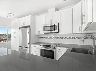 2561 13th Ave W #A, Seattle, WA 98119