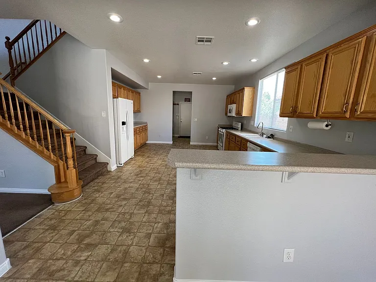 5604 Rocky Ravine Ave — Photo 17