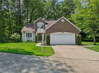 30979 Sassafras Ln #11, Westlake, OH 44145