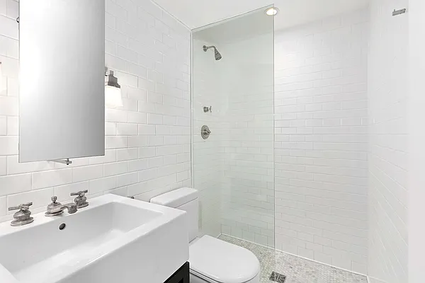 Rented by Compass | media 18