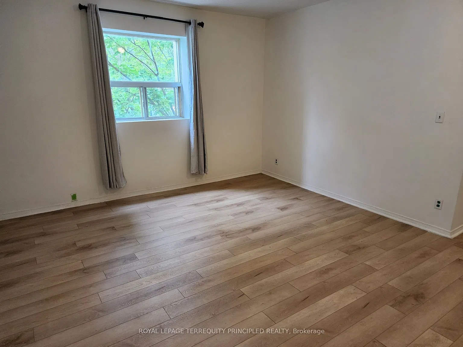 2 bed, $2,500 — Photo 4