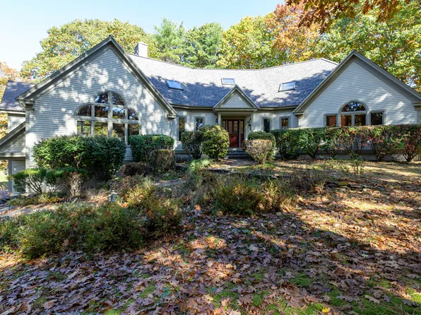 46 Pine Hill Road, York, ME 03902
