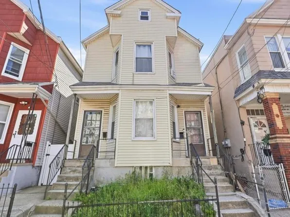 20 West 18th Street image 1 of 30