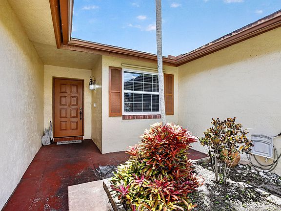 5th image of 13970 Oaklawn Place