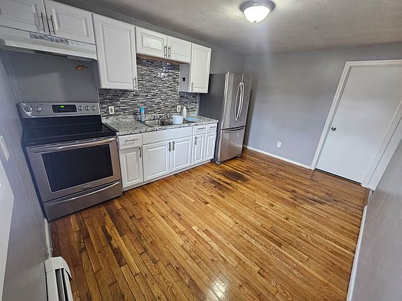 5th image of 116 Roberts St APT B