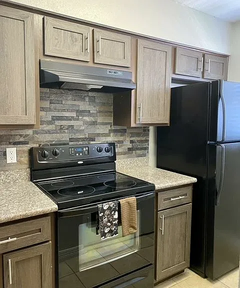 Villas At Braeburn — Photo 78