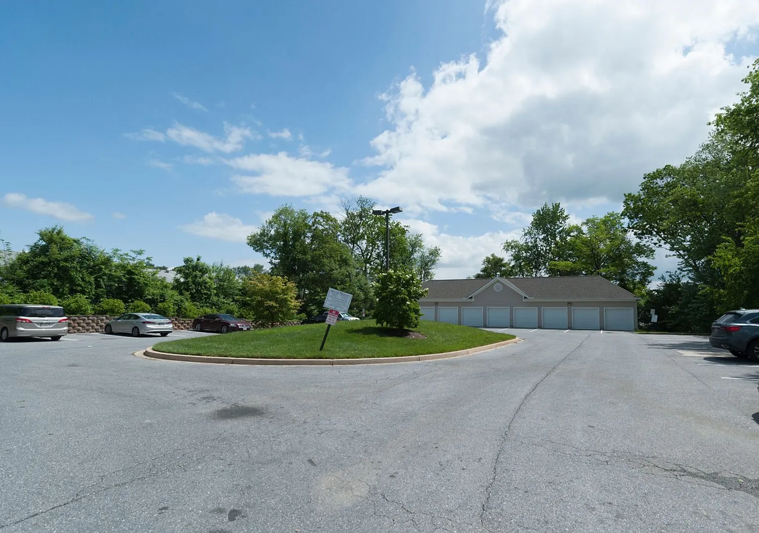 Falls Chapel Apts — Photo 3