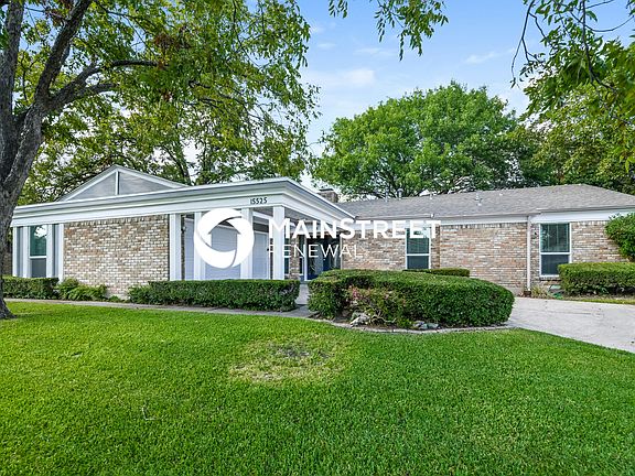 2nd image of 15525 Earlport Cir
