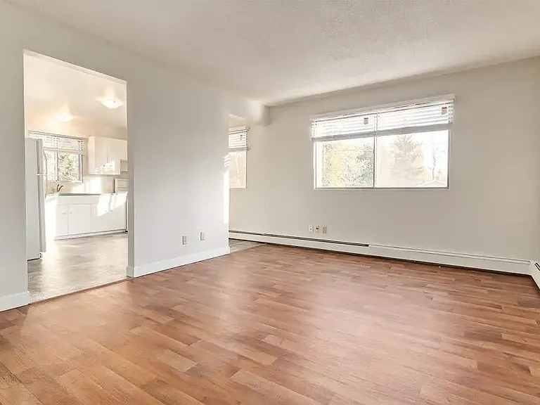 5905 47a Ave #15 — Photo 9