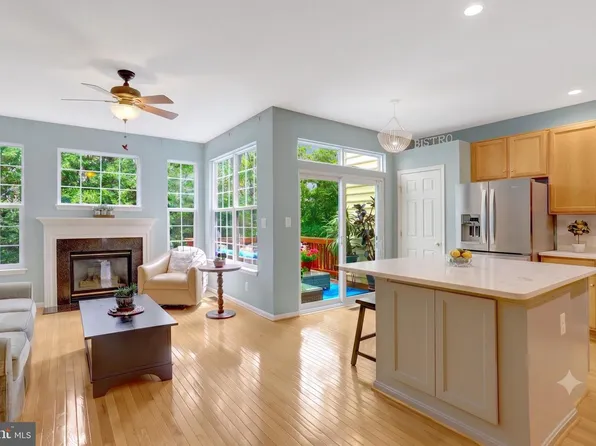 6138 Cinnamon Ct, Alexandria, VA 22310