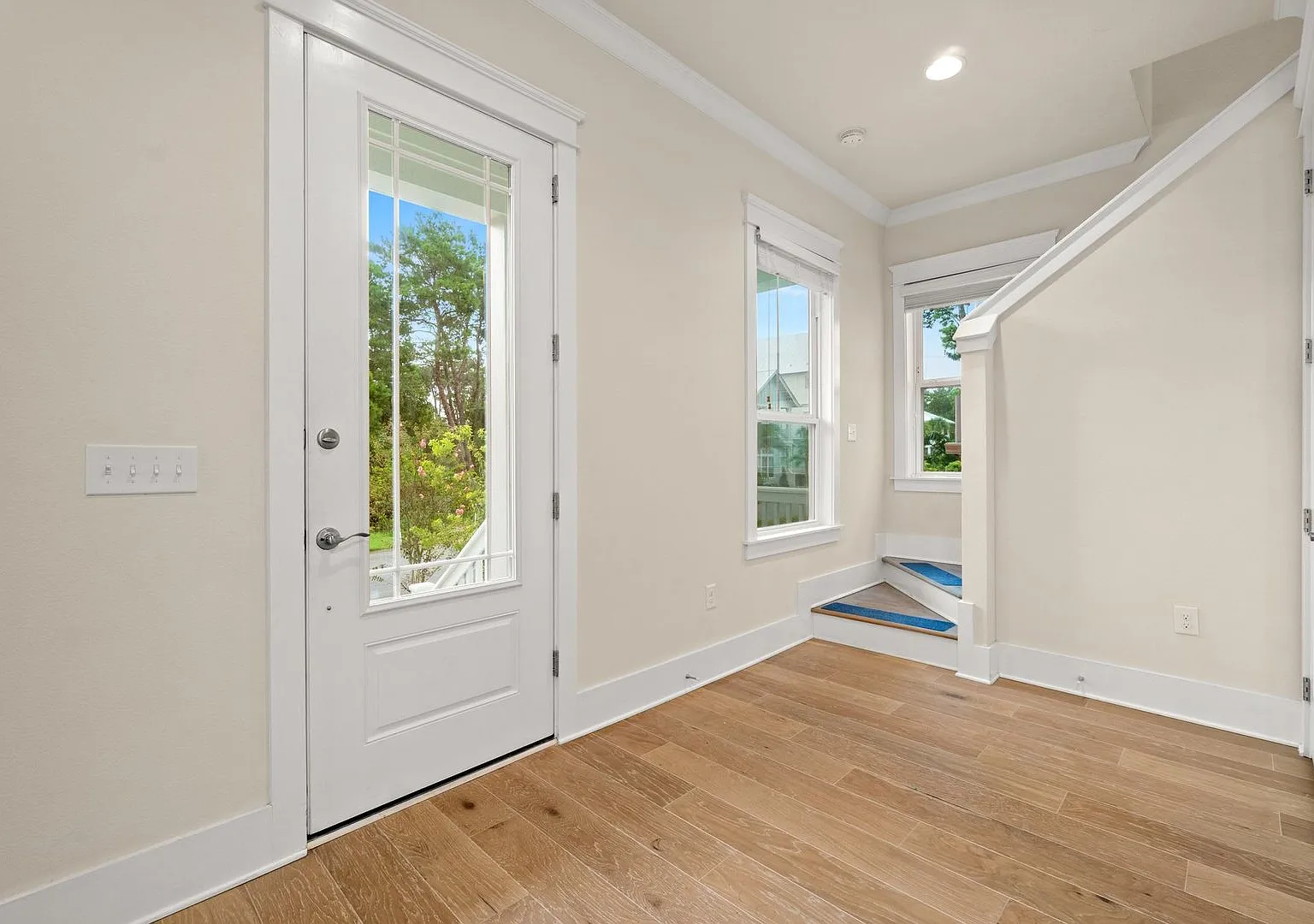 99 Grande Pointe Circle — Photo 3