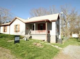 296 Clay St, Ronceverte, WV 24970