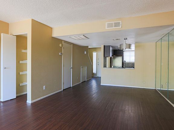 5th image of 1601 W Sunnyside Dr
