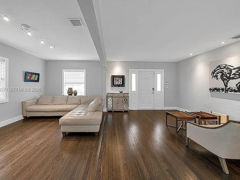 5850 SW 47th St — Photo 14