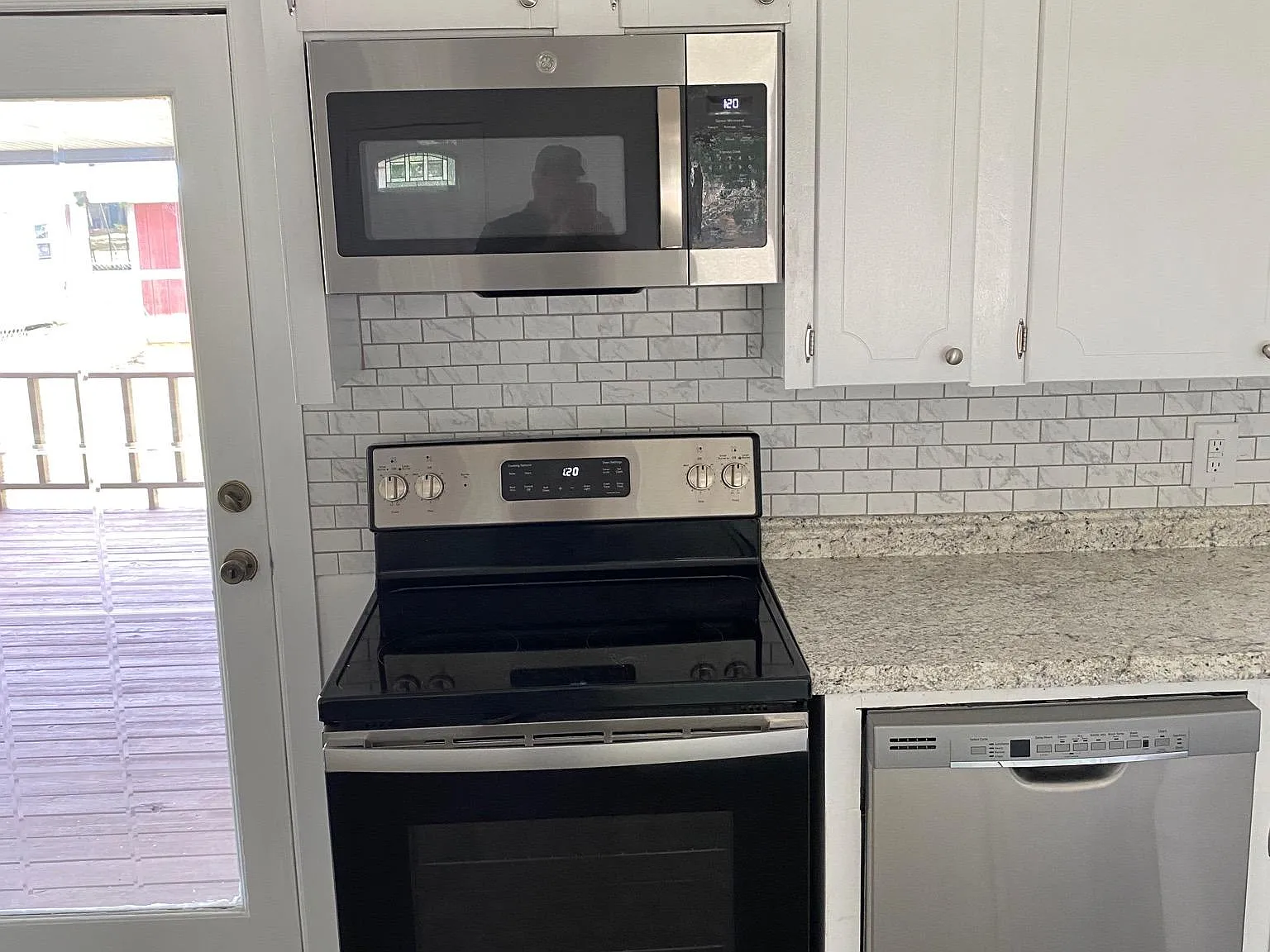 207 Corning St — Photo 3