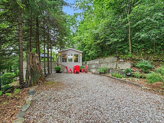 3rd image of 673 Brant Waterloo Rd #77