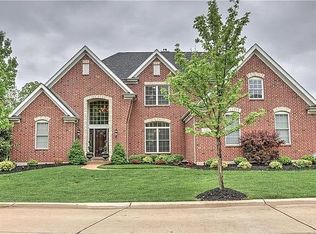 16352 Wynncrest Falls Way, Chesterfield, MO 63005