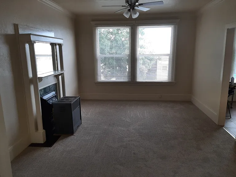 1119 5th Ave — Photo 2