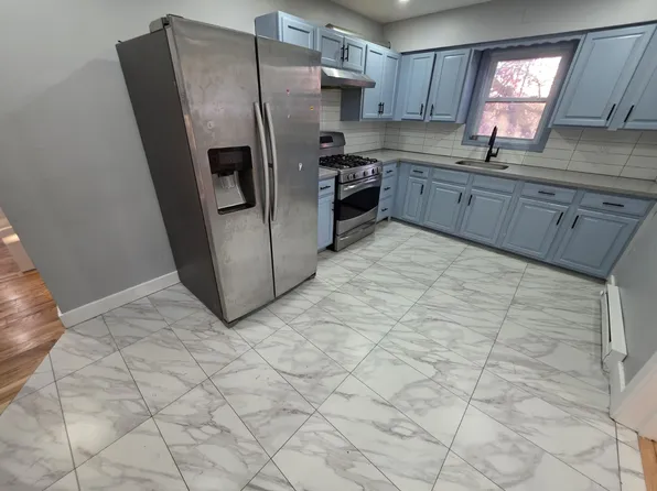 39 Dewey St Floor 2, Bloomfield, NJ 07003