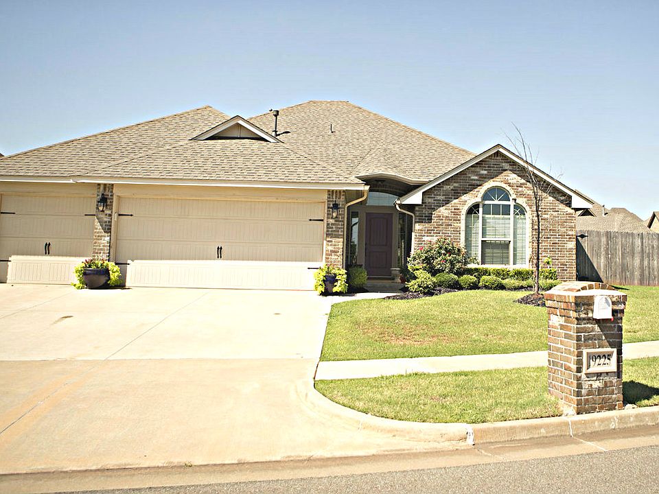 1st image of 19225 Garden Creek Ln