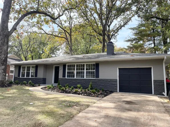 1225 Cheshire Ln, Saint Louis, MO 63119