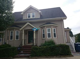 4 Glenham St, West Roxbury, MA 02132