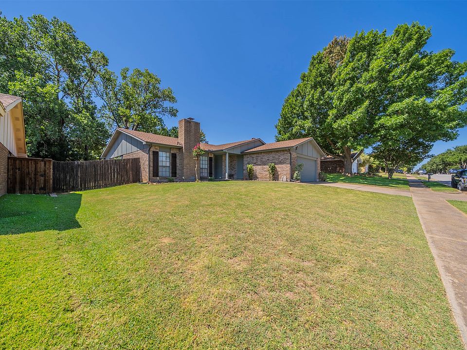 1st image of 3828 Aspenwood Dr