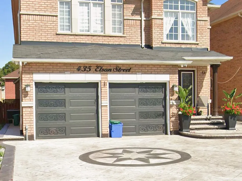 435 Elson St #BASEMENT