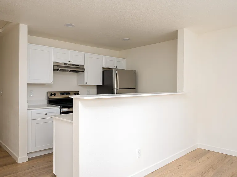 Glen Ridge Apartments — Photo 65