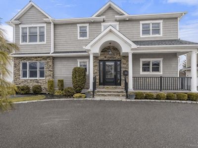 75 Syosset Circle, Syosset, NY, 11791