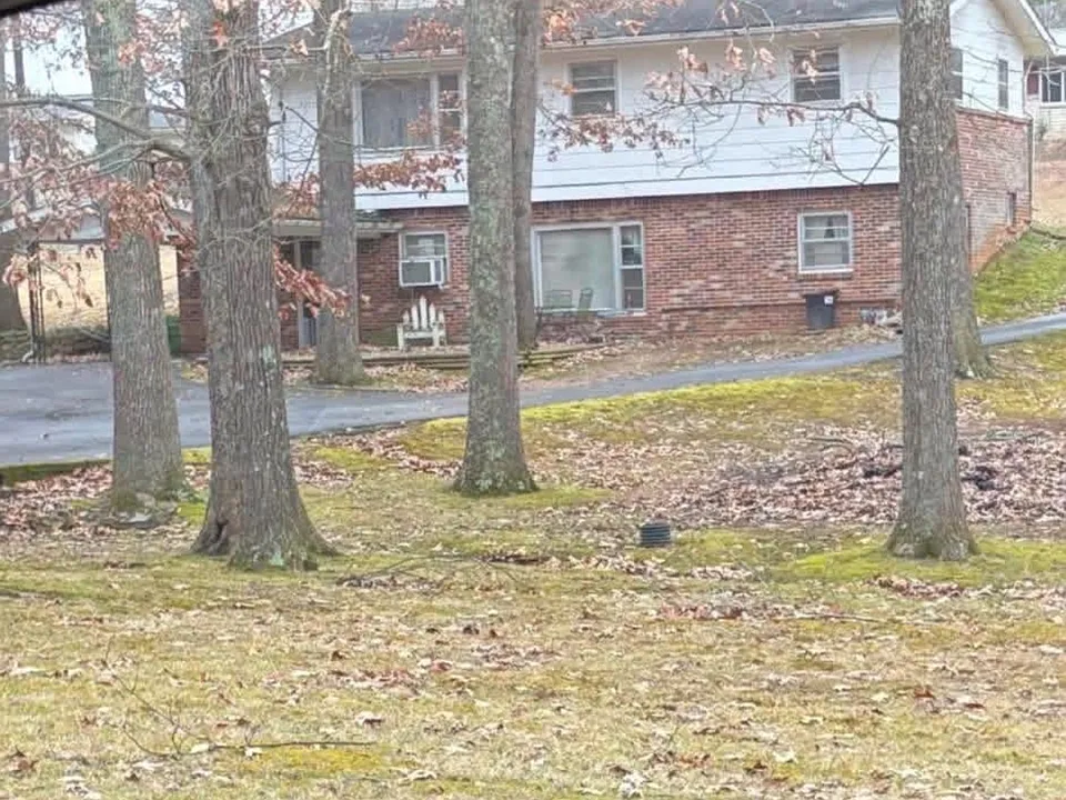 198 Woodland Acres Rd