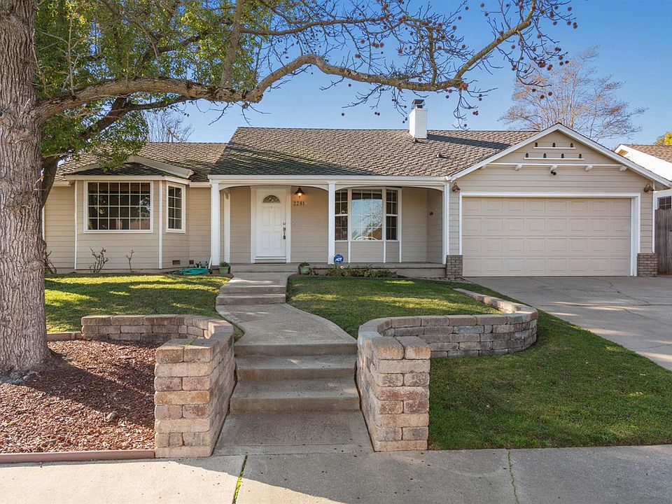2nd image of 2201 Landon Ln