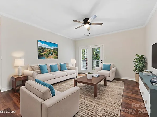 17136 Red Feather Dr, Charlotte, NC 28277