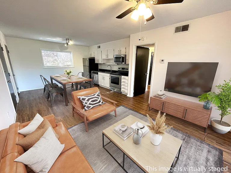 1794 S Lumpkin St — Photo 12