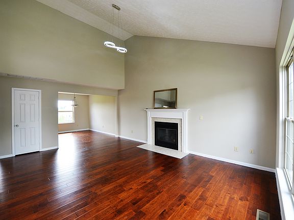 2nd image of 5637 Winsor Woods Dr