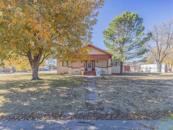 801 Fresno St, Plainview, TX 79072