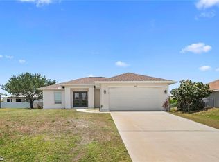 202 NW 25th Pl, Cape Coral, FL 33993