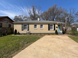 1493 Oaklawn St, Memphis, TN 38114