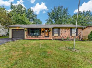 909 Center St, Warrenton, MO 63383