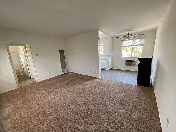 5th image of 400 N Mentor Ave #16