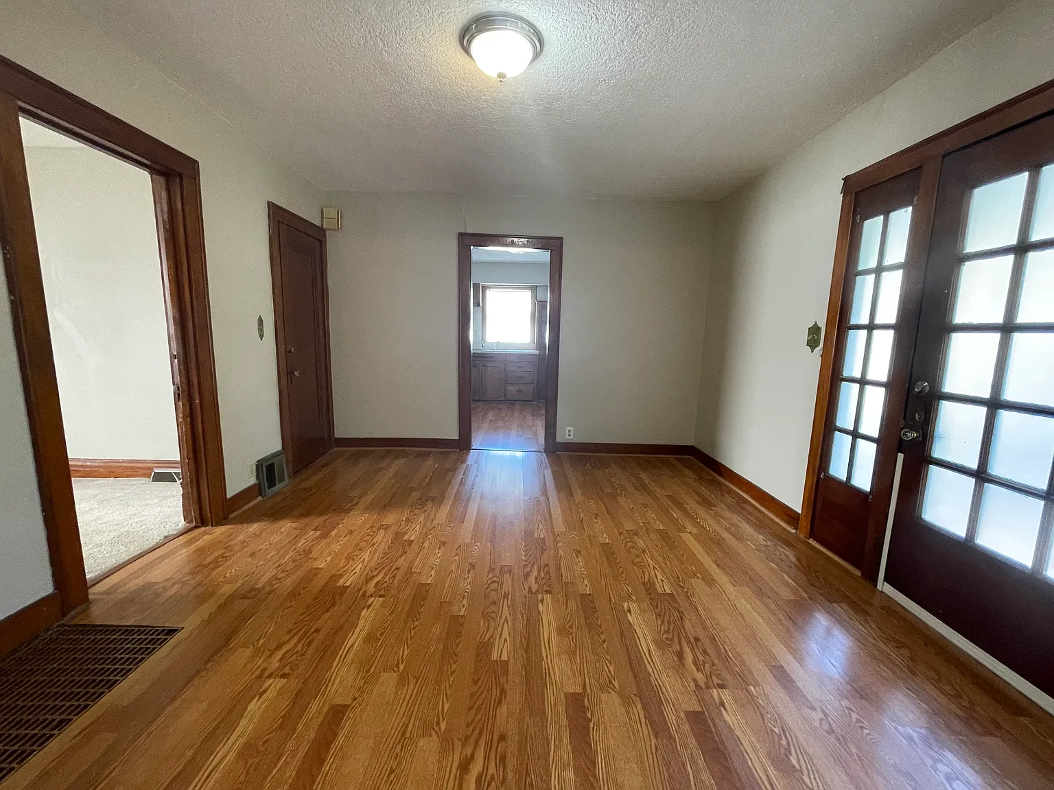 2 bed, 1144 sqft, $700 — Photo 4